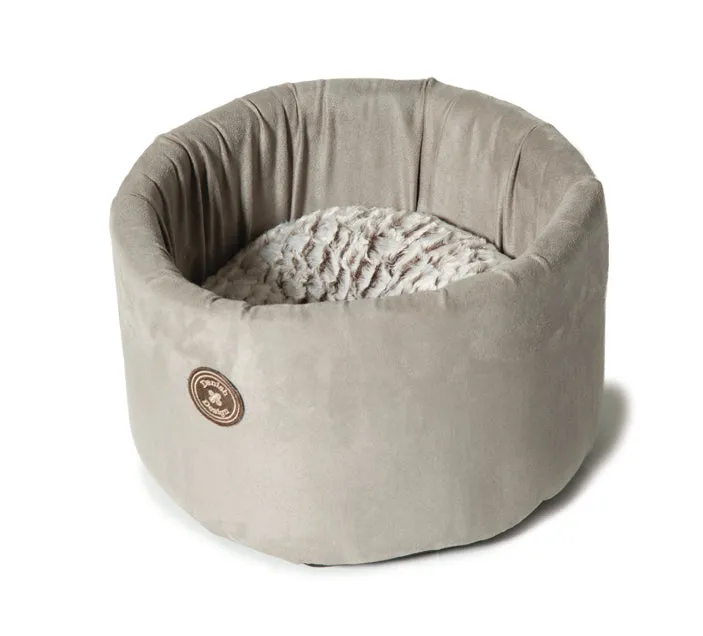 Arctic Grey Cat Cosy Bed by Danish Design