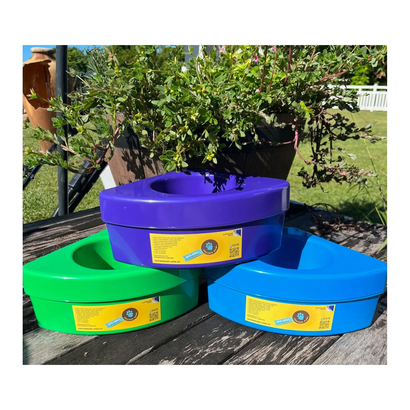 K9 Corner Cruiser Anti-Spill Pet Water Bowl