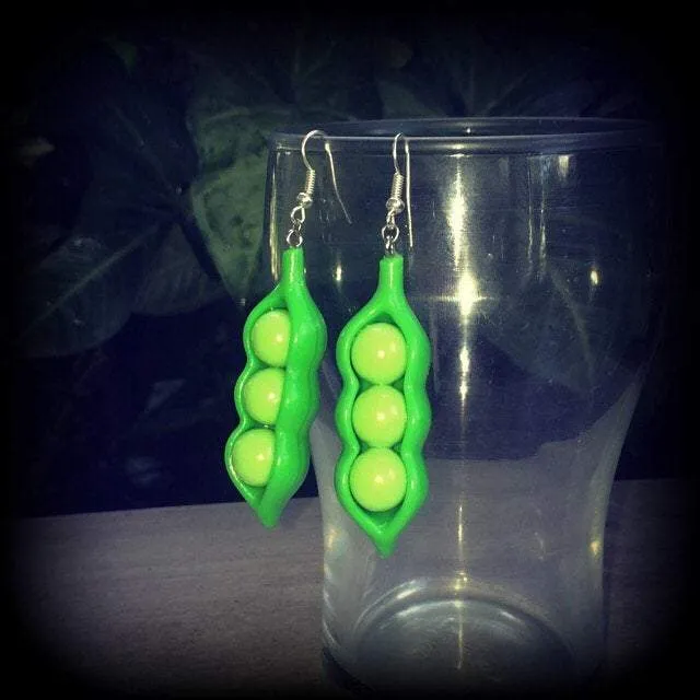 Pea Pod earrings, Vegetable earrings, Food jewelry, Muchies earrings, Vegan earrings, Gufts for vegans, For pierced ears or stretched lobes
