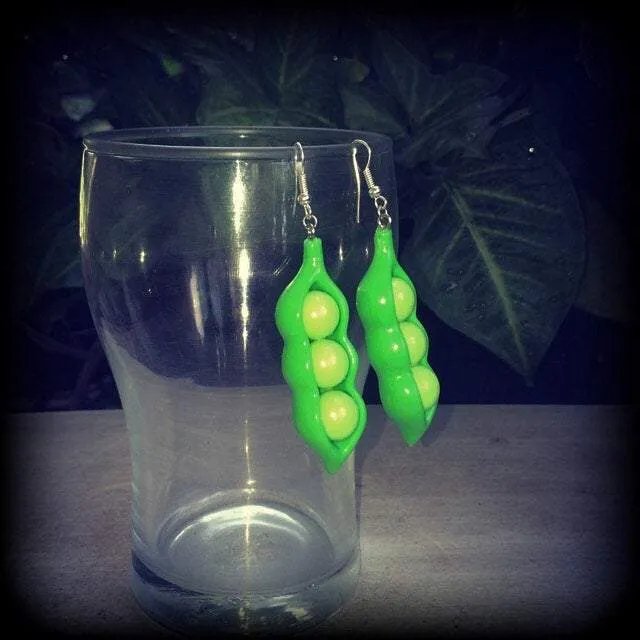 Pea Pod earrings, Vegetable earrings, Food jewelry, Muchies earrings, Vegan earrings, Gufts for vegans, For pierced ears or stretched lobes