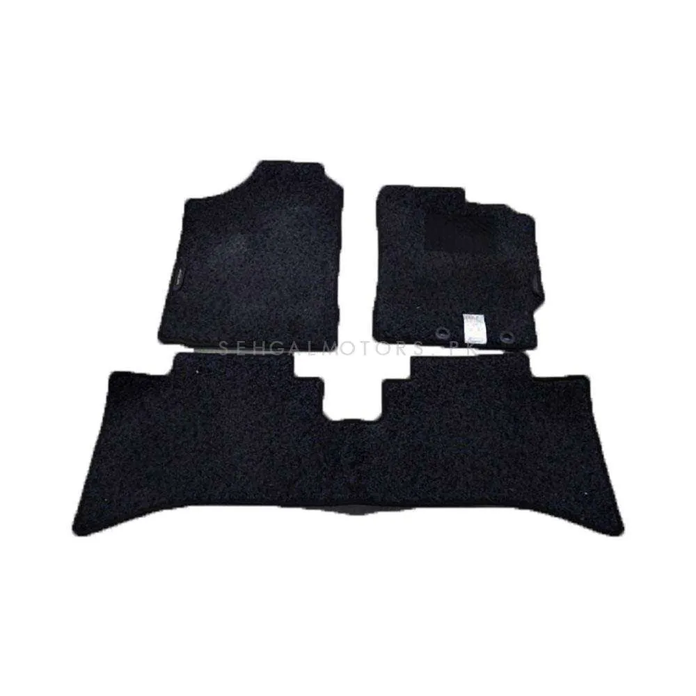 Toyota Aqua Irani Custom Floor Mat Black Mix Design 3 Pcs - Model 2012-2018